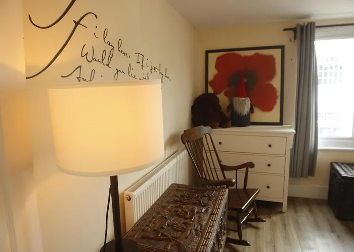 Cosy Camden 2 Bedroom Apartment With Terrace