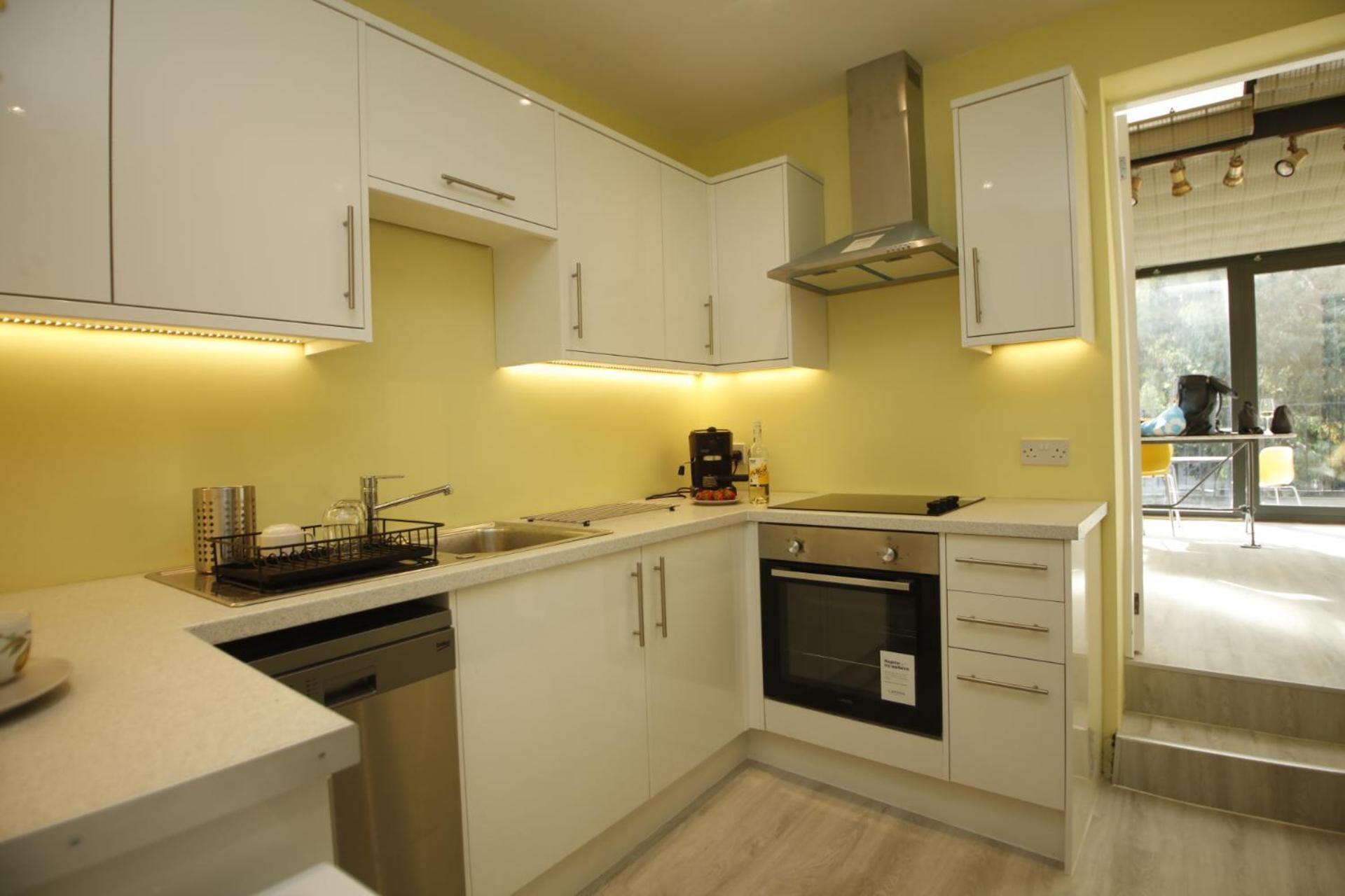 Cosy Camden 2 Bedroom With Terrace