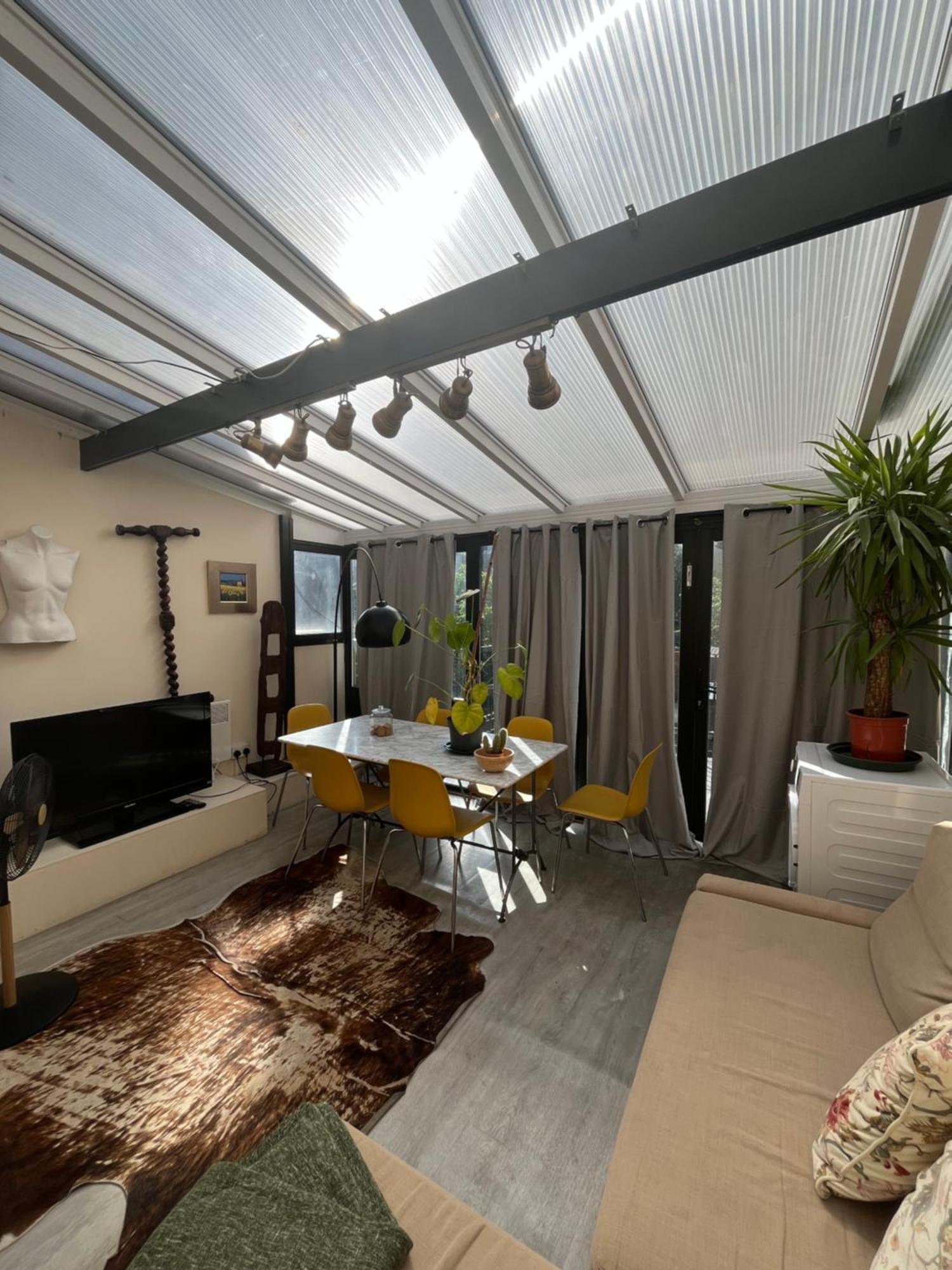 Cosy Camden 2 Bedroom With Terrace